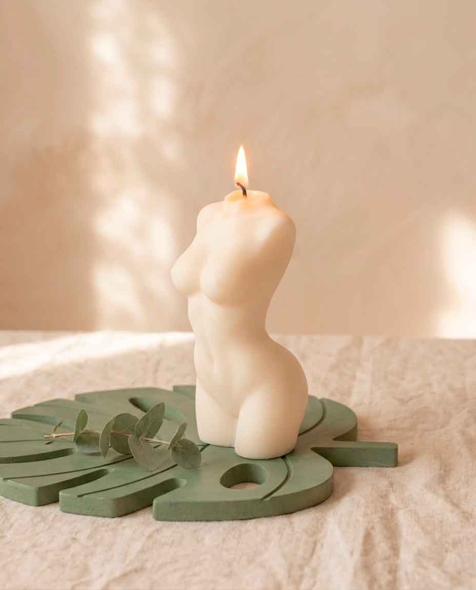 «Grace» մոմ՝ կանացի ուրվագծով